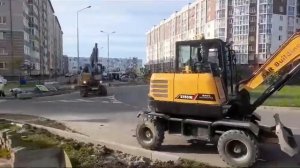 Два колесных экскаватора SANY SY65W работают в Калининграде в компании «BALT BUILDING»