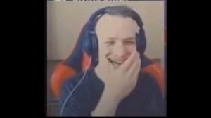 Вова стример разбил голову об клавиатуру от моей игры 😵