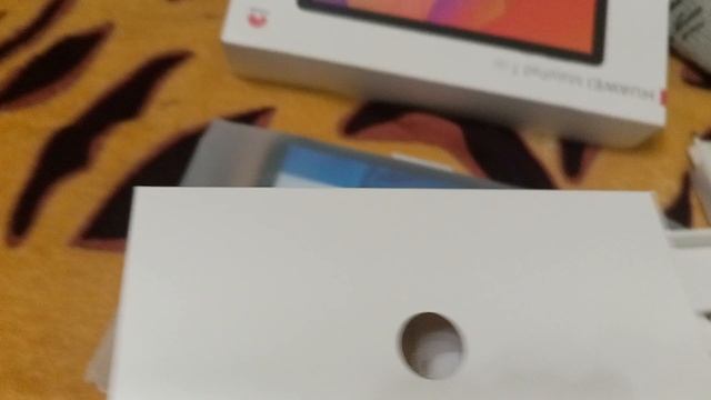 это лучший планшет за 650 рублей? смотреть онлайн