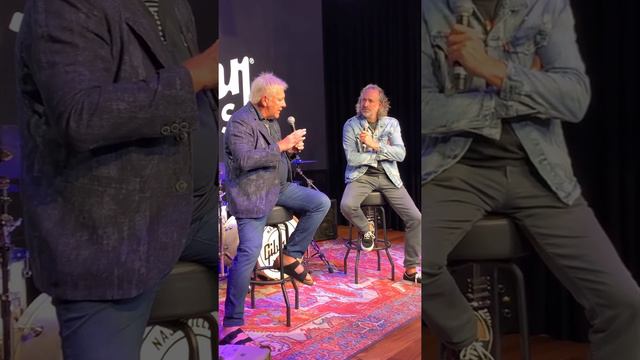 Alex Lifeson @ Gibson Garage смотреть онлайн