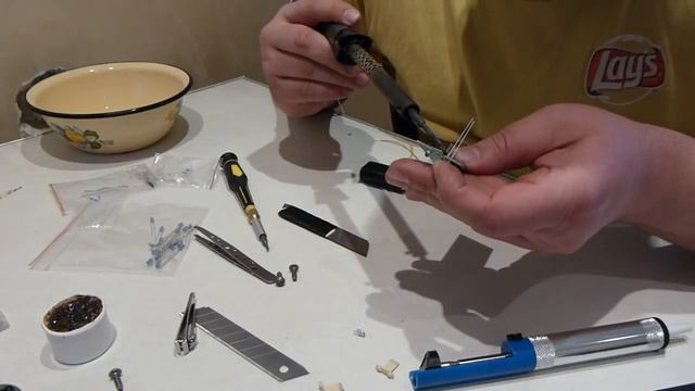 Меняем цвет подсветки Skoda Octavia Tour водительская дверь смотреть онлайн