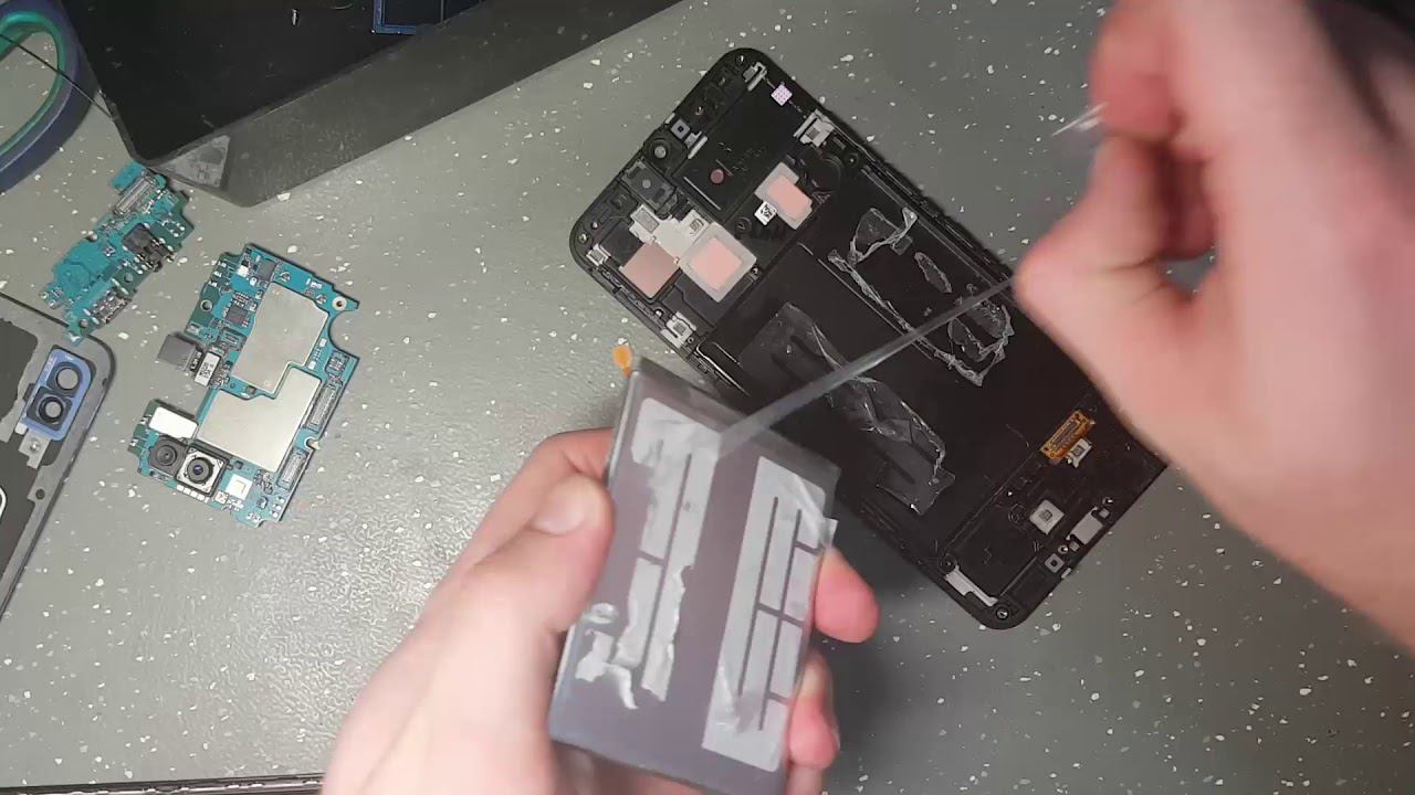 Разбор Samsung A30 (a305), замена дисплея смотреть онлайн