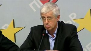 Овчаров застана зад Доган