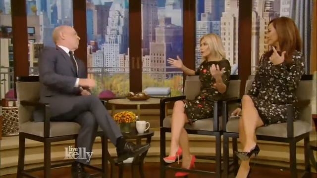 Live With Kelly 10/14/2016 co-host Carrie Ann Inaba, J.K. Simmons, Gavin DeGraw performs смотреть онлайн