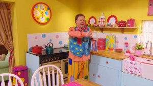 Mr Tumble Teatime! ? | Mr Tumble and Friends