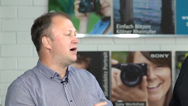 AX700 - NX80 - Z90 - Die neuen Sony 4K HDR Camcorder mit 1 Zoll Sensor, Hybrid AF und HLG im Detail смотреть онлайн