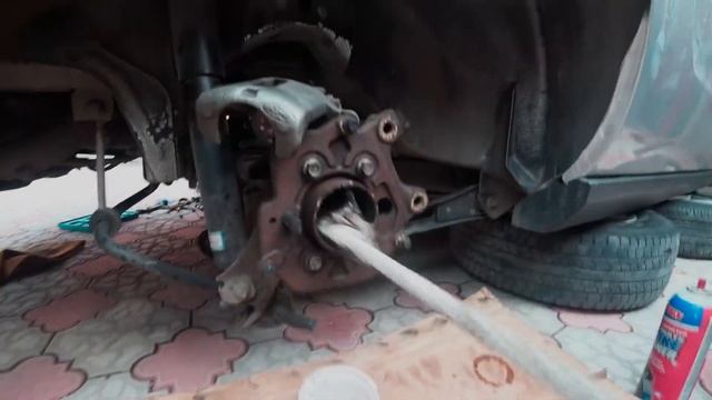 Замена подшипников полуоси FORD MUSTANG. Axle Bearings Replacement