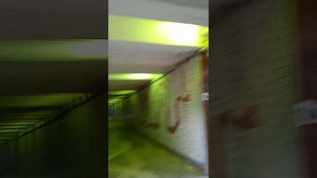 Подземный переход.Нижний парк.Начало строительства 1972 г.Из-за стройки было снесено три здания. смотреть онлайн