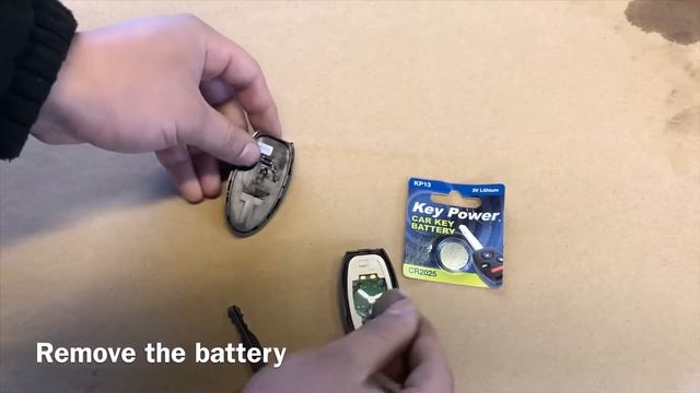 Nissan Juke 1.6 2010-2019 Remote key battery replacement video
