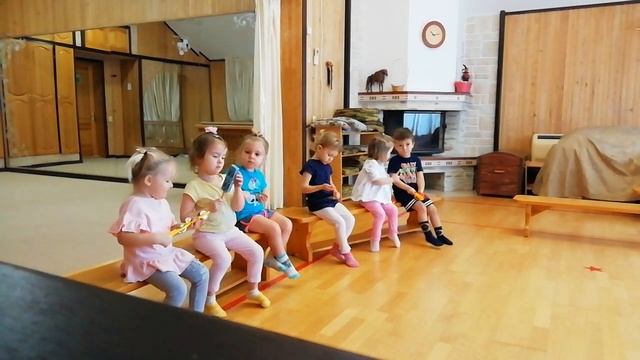 Тоддлер. Шумовой оркестр. "По малину в сад пойдем" смотреть онлайн