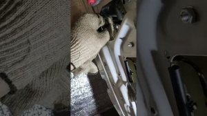 Как снять дверные ручки лада гранта