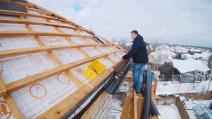 Монтаж композитной металлочерепицы Метротайл. Узел свеса. Узел примыкания к стене.