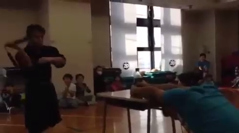 Как еще открыть бутылку смотреть онлайн