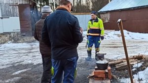 Песни под гармонь.Вот так надо отмечать 23 Февраля учитесь у молодых.