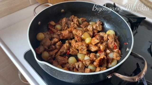 Biraz PATATES ve ET varsa Bu Kolay✔️ Gösterişli✔️ ve Lezzetli Yemeği Mutlaka Deneyin ✅ Ana Yemek смотреть онлайн