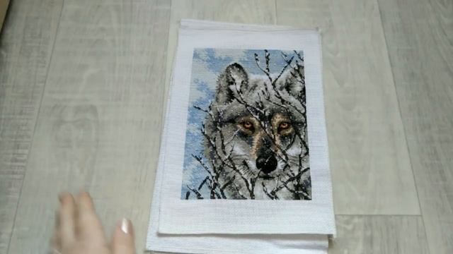 Рулон вышитых работ по китайским наборам. Вышивка крестом, нанесёнка.