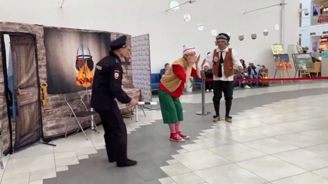 Спектакль "Азбука безопасности" в ТРК MARi. смотреть онлайн