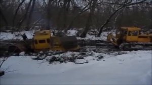 Трактора в работе. Трактора К-700, К-701, ДТ-75, МТЗ-82 по бездорожью.