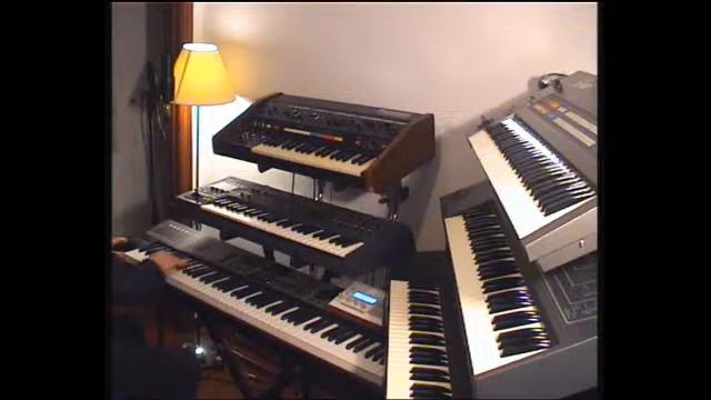 Playing synth hits live (Depeche mainly) смотреть онлайн