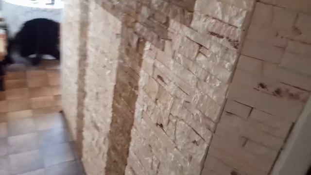 Отделка стен плиткой под камни смотреть онлайн