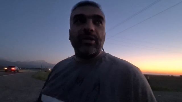 Загадочная пропажа собаки живущей на трассе/Кормим бездомную собачку смотреть онлайн