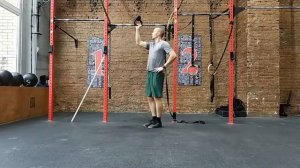 Марш с гирей у груди дном вверх