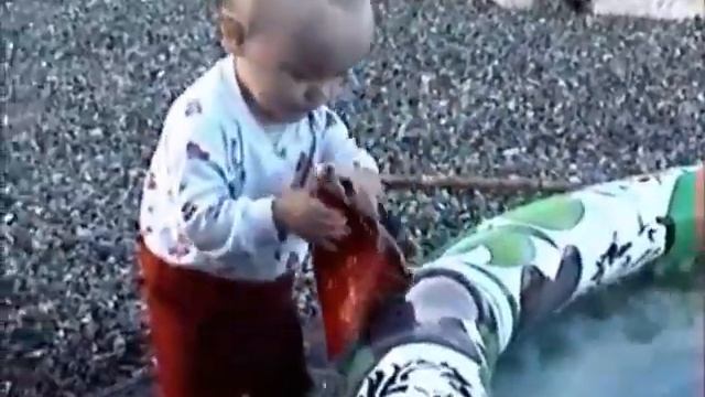 Уля стирает кепку смотреть онлайн