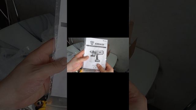 Аккумуляторный краскопульт DEKO DKSG20K2, 20В, 800 мл, 1*2.0Ач смотреть онлайн