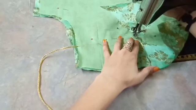How To Make Latest Long Length Blouse Lehenga Blouse Cutting And Stitching In Hindi смотреть онлайн