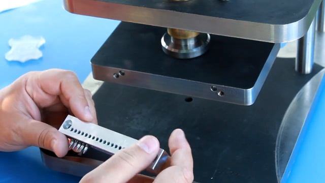 Ручной пресс. Тиснение и вырубка изделий из кожи / Hand press for leather. DIY. Stamping and cuttin