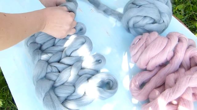 Как вязать на руках из толстой пряжи мериноса смотреть онлайн