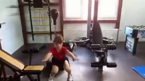 Круговая тренировка: пресс, отжимания, приседания