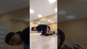 Стойки Черепашка на Двух Руках