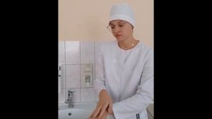 Обработка рук медицинского работника: мытье рук, проведение гигиенической антисептики рук