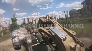 Десантники 11-й ОГДШБр установили в трофейный пикап 23-мм зенитную установку ЗУ-23-2 и уничтожают вр