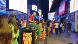 Таймс-сквер ночью  - самый центр Манхеттена! Times Square in New York Manhattan