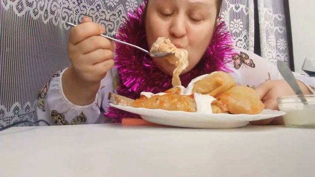 ASMR Мукбанг голубцы домашние сметана смотреть онлайн
