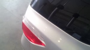 Honda Airwave - Задний стеклоочиститель с регулируемой паузой.