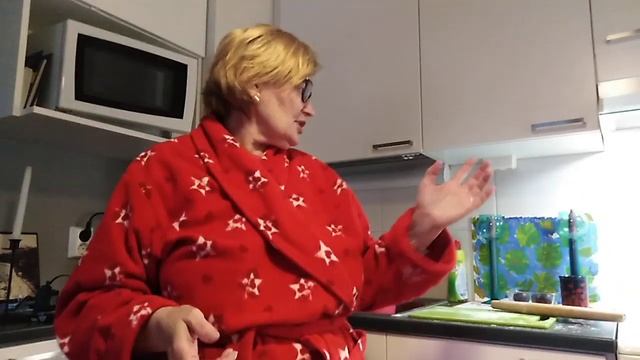 Приготовили вареники с вишней ??