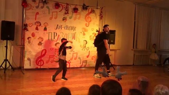 Антон Субботин - Учат в школе. Танец смотреть онлайн