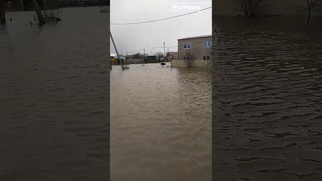 27.11.2023 Наводнение в Крыму. Село Прибрежное затоплено, Сакский район Крыма. Крым сегодня. Шторм