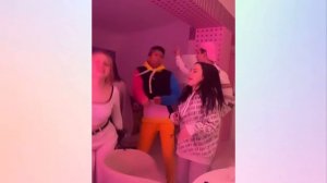 ПРЯМОЙ ЕФИР С ЛЕДИ ДИАНОЙ! ДИАНА И РЕБЯТА BUNNY КОЛЯДУЮТ НА  РОЖДЕСТВО!!СЛИВ НОМЕРА ДАНЫ!