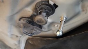 Защита от угона Mercedes W211   Замки капота