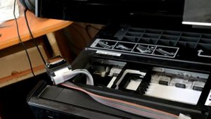 Ремонт принтеров. Очистка печатающей головки принтера EPSON.
