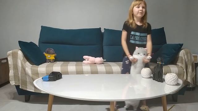 Алиса и кот Батон смотреть онлайн