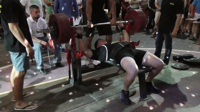 Сидоренко Руслан. Жим лежа 185 кг. GYM200 2015 (UPC) смотреть онлайн