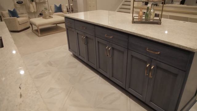 Barber Cabinet Company on My Southern Home with Kimberly Greenwell® смотреть онлайн