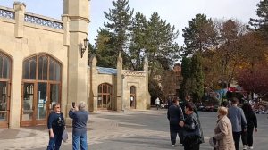 Идём от Октябрьских ванн в Курортный парк в Кисловодске