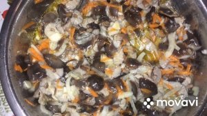 Первый раз мариную коллибии таким способом.