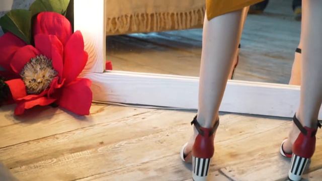 Соблазнительные босоножки - секретное оружие любой девушки смотреть онлайн